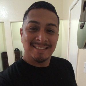 Meet your Posher, Carlos